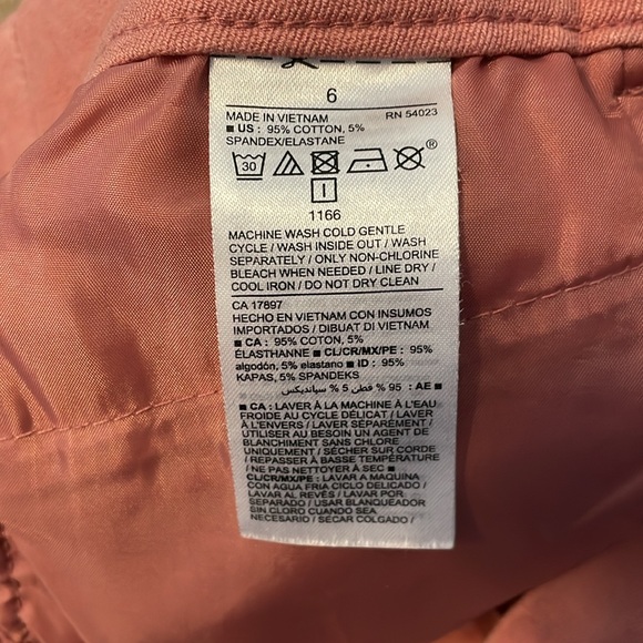 Old Navy Pixie Ankle Pants - Picture 7 of 7